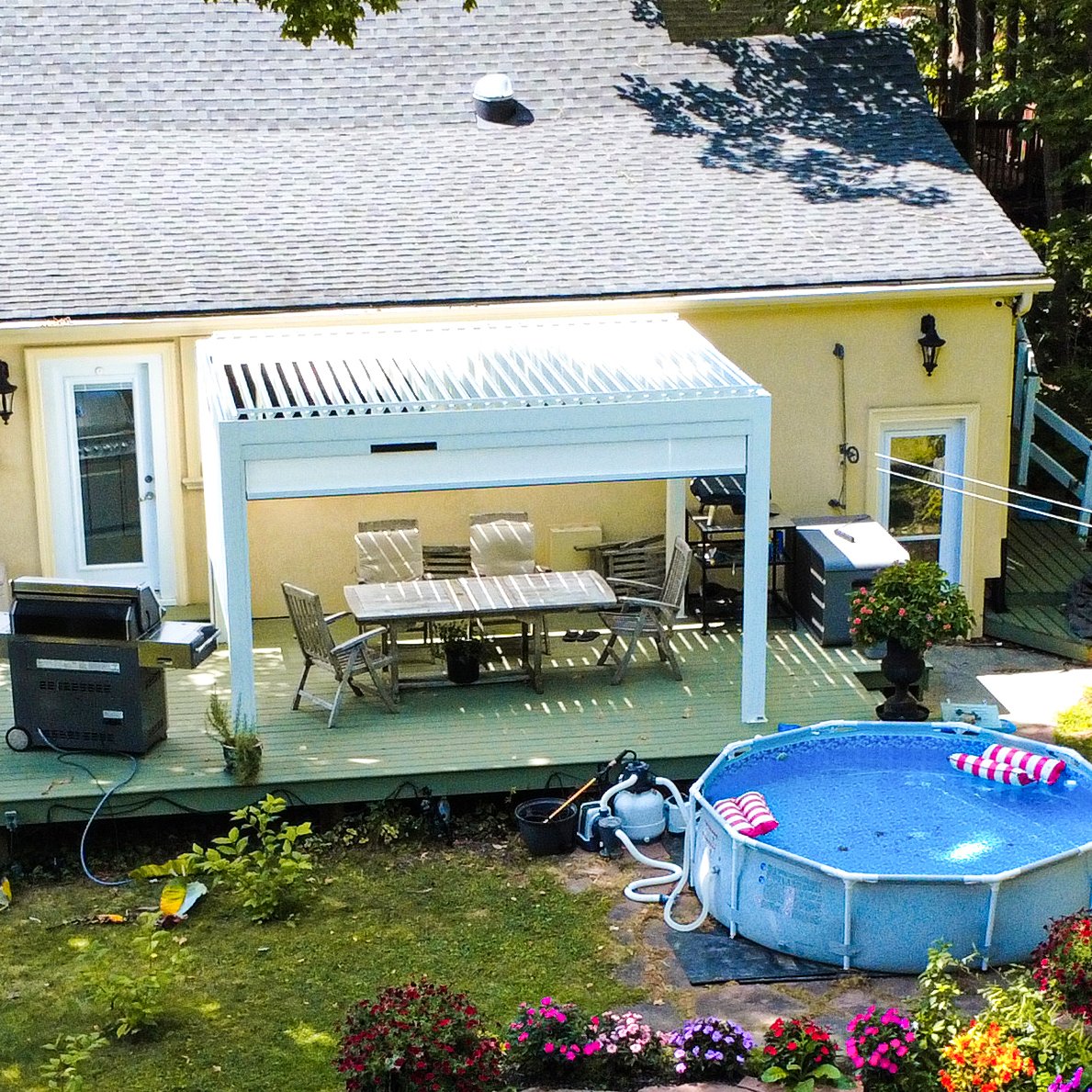 Hamilton White Louvered Pergola, photo 1