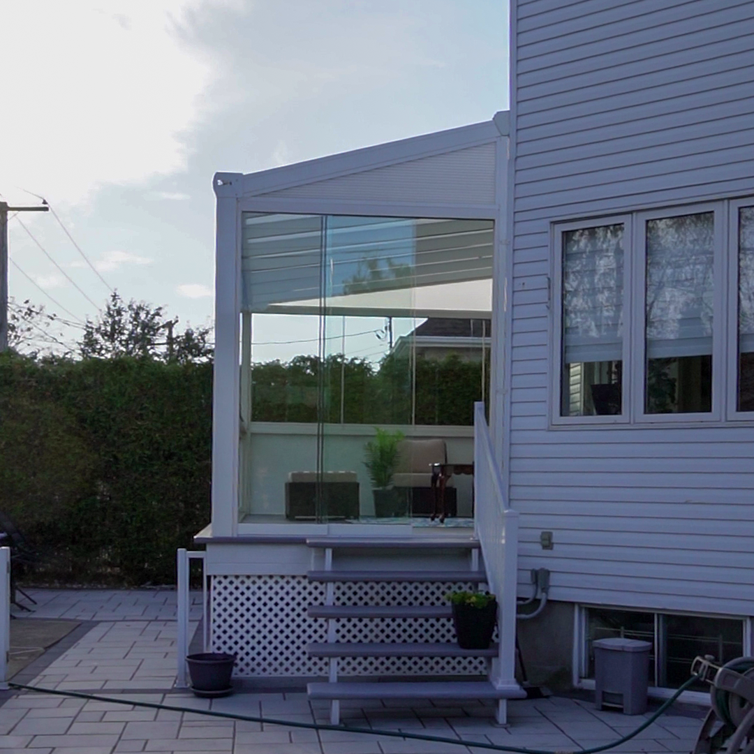 Montréal White Aluminum Sunroom, photo 1